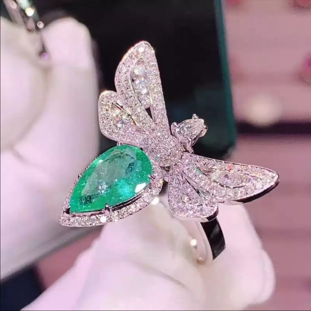New Women’s Beautiful Party Diamond Ring - Picture 2 of 14